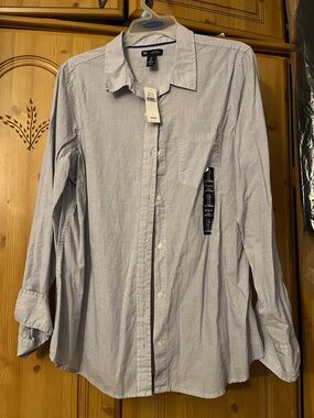 GAP Pale Blue Women's Long-Sleeve Button-Down Shirt